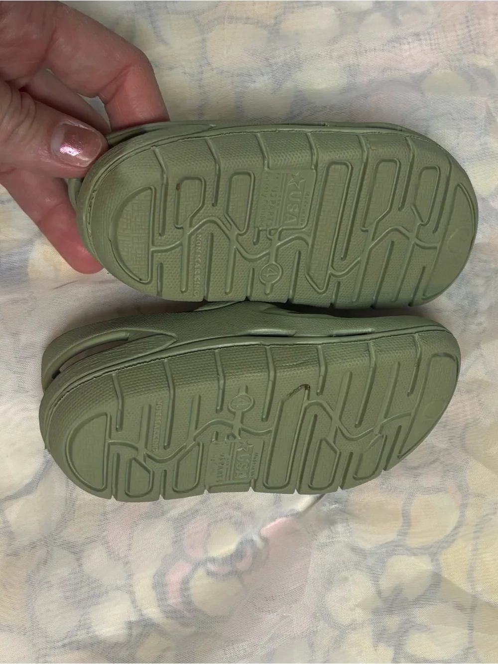 wonder nation Olive Green Kids Slip-On Clog Sandals